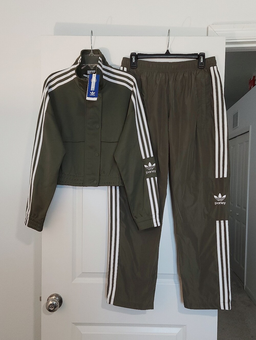 NWT Adidas Originals Womens Parley Track Suit | M - Picture 6 of 11